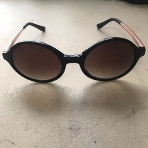 🖤 BETSEY JOHNSON sunglasses / shades 🖤